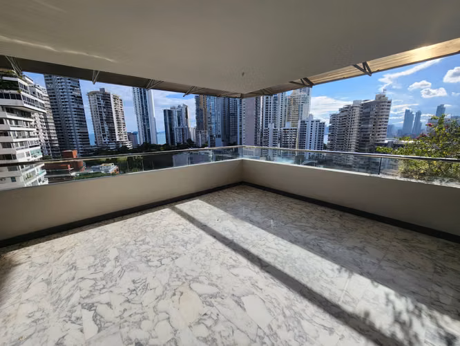 Venta de Penthouse en PH La Joya