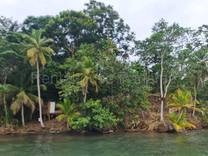 Venta de Terreno en Bocas del Toro Punta Laurel CCO 26-3551