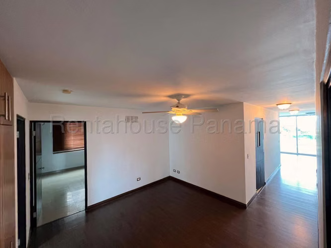 Se Alquila Apartamento en Villa de las Fuentes
