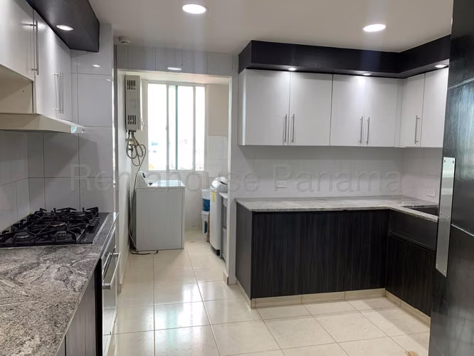 Venta de apartamento en Carrasquilla AK