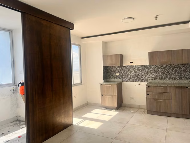 Banco Vende en PH SKY BLUE, San Francisco - Imagen 17