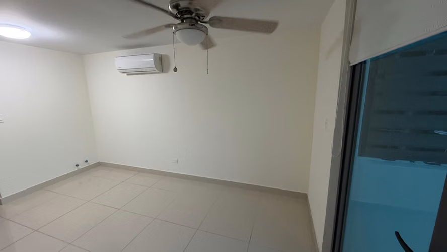Apartamento como nuevo en PH Época cerca de Parque Omar