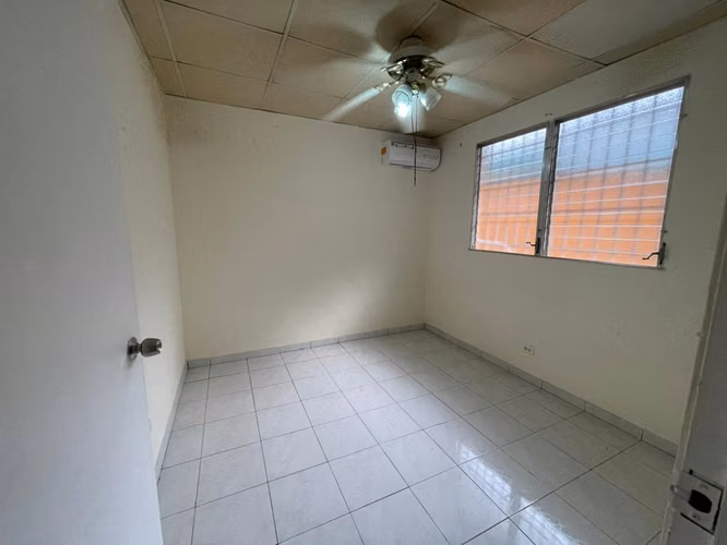 VENTA CASA PRADERAS DE SAN ANTONIO