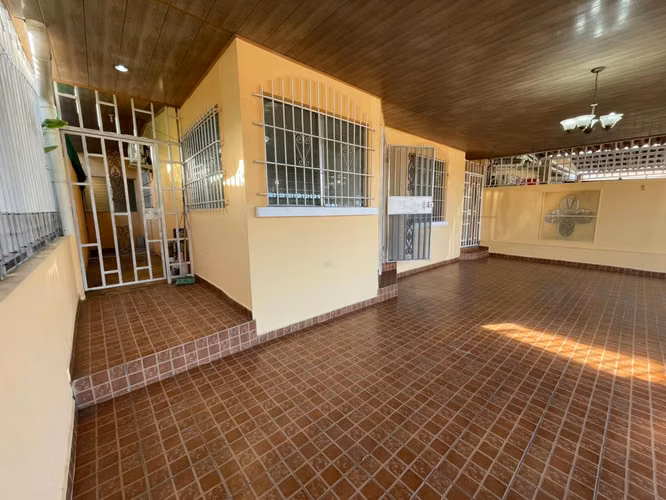 VENTA CASA PRADERAS DE SAN ANTONIO