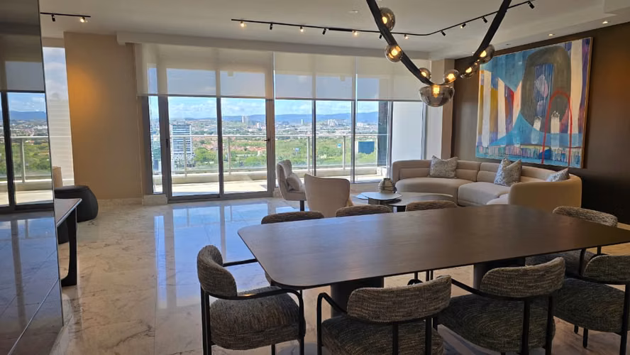 Apartamento de 276 m² con 3 dormitorios en venta en Costa Del Este
