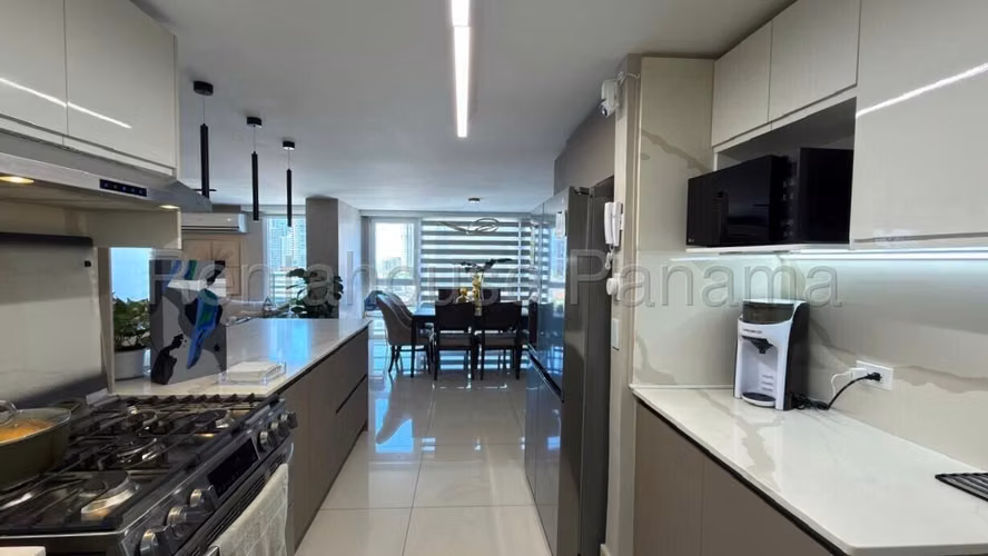 Se Vende Apartamento en Paitilla VLU26-7581