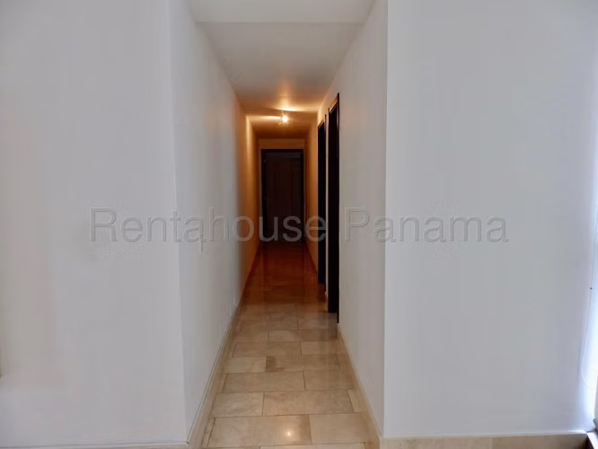 Se Vende Apartamento en Punta Pacifica LA26-7580