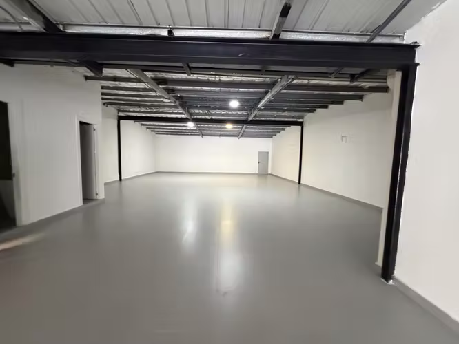 Local comercial en Marbella, 275m2 - Imagen 9