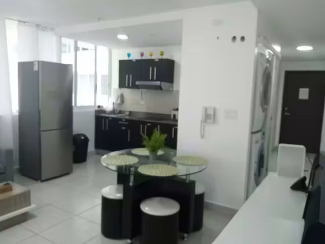 PH BAY VIEW, 3 RECAMARAS, 2 BAÑOS, BALCÓN, CERCA AL CASCO VIEJO!!!