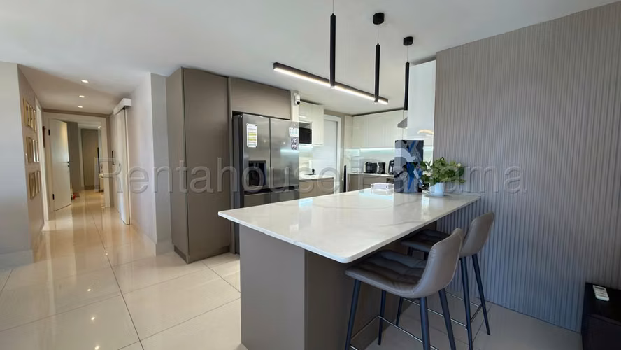 Apartamento En Venta En Punta Paitilla SYH