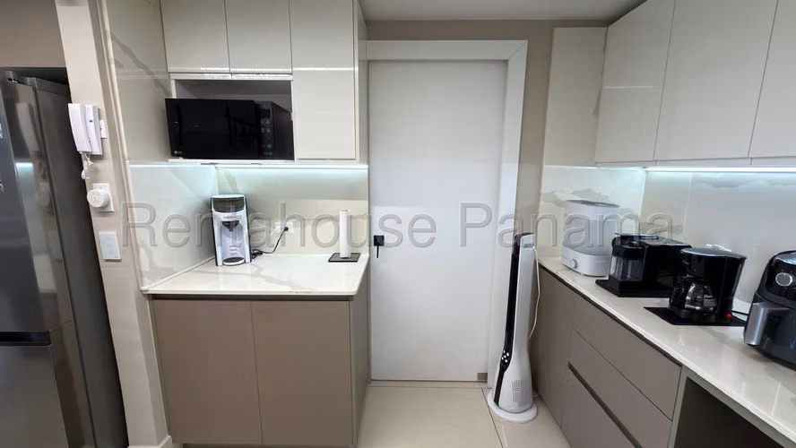 Apartamento En Venta En Punta Paitilla SYH