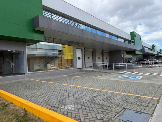 Galera en Alquiler Zona Uno | Desde $8.50/m² | 1,141 m² | Andén + Cerca de Tocumen