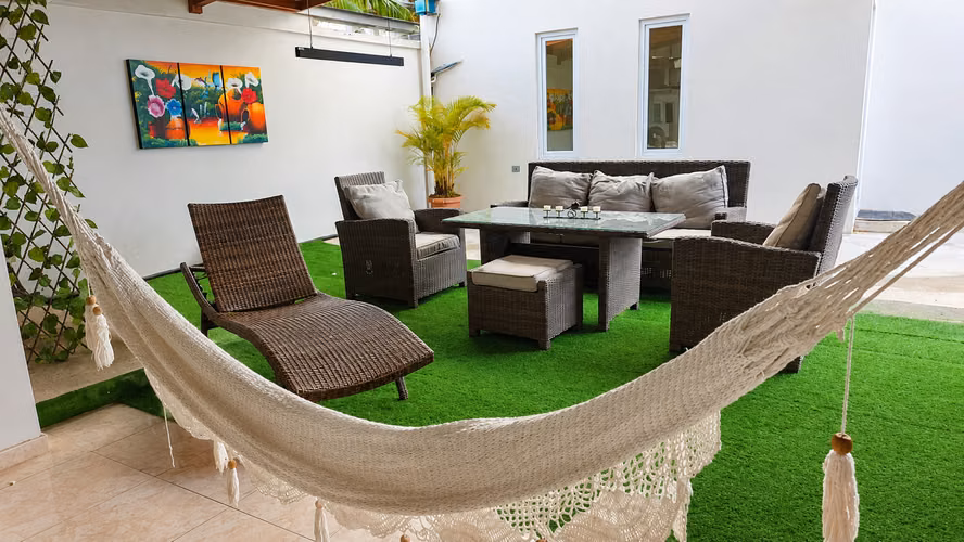 Casa de 4 Recámaras con Habitación Principal de Ensueño, Oficina y Paneles Solares - Imagen 10