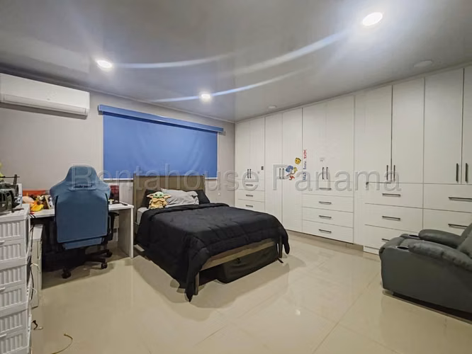 Casa En Venta En Río Abajo SYH