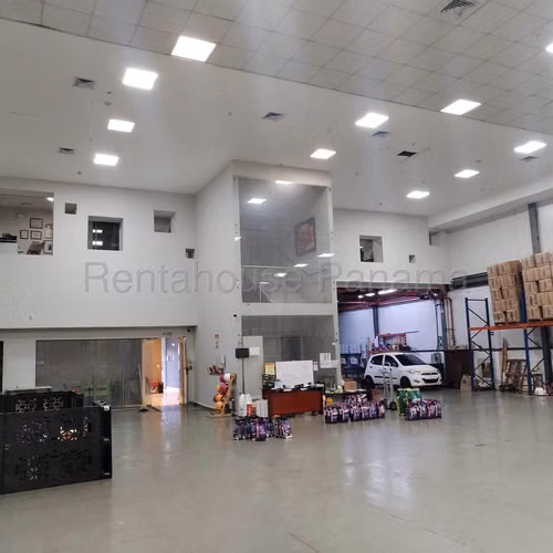 26-1384RGG Galera en VENTA Las Acacias 1400m2 Distribución Logística. Precio.