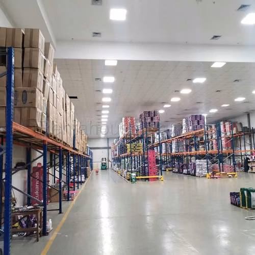26-1384RGG Galera en VENTA Las Acacias 1400m2 Distribución Logística. Precio.