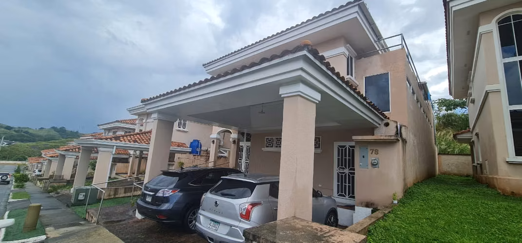 SE AQUILA CASA AMOBLADA CONDADO DEL REY