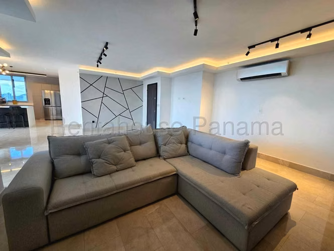 Apartamento en Alquiler en Coco del mar 26*7358Mfk
