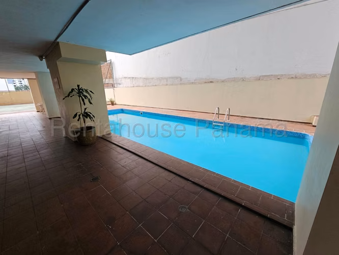 Se Vende Apartamento en El Cangrejo YDU