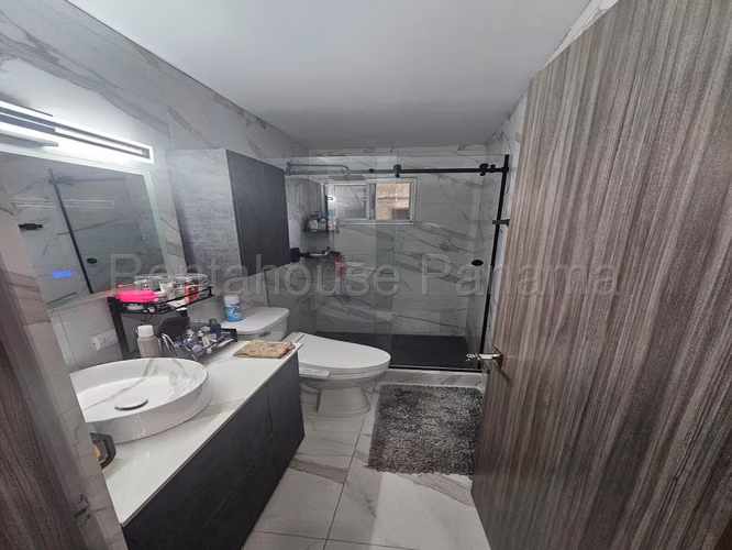 Se Vende Apartamento en El Cangrejo YDU