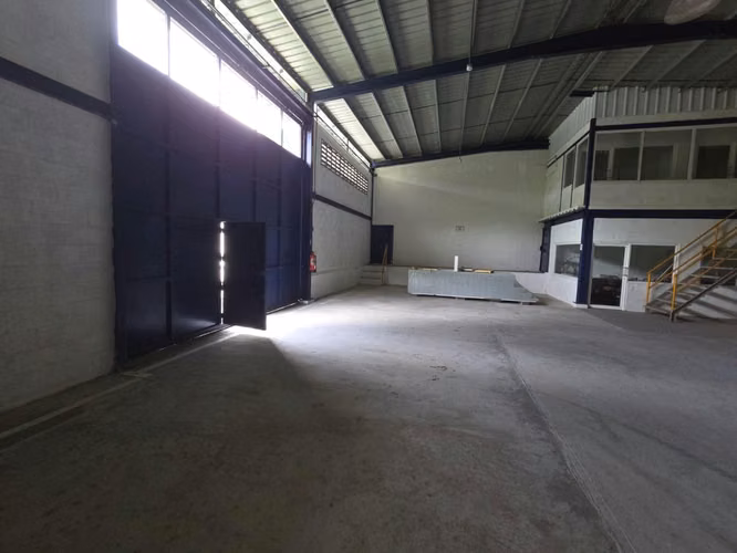 Bodega en Alquiler – Chilibre – 700 m² - Imagen 3