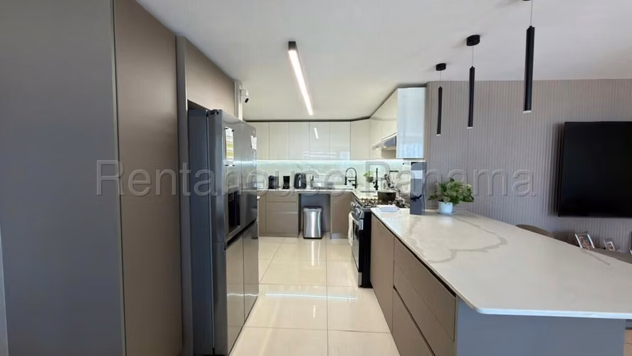 Venta de Apartamento en Paitilla 26*7581Mfk