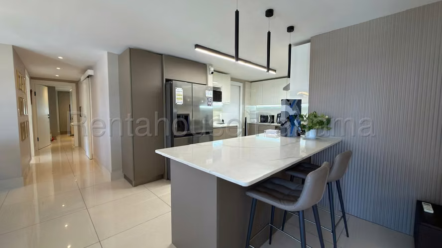 Venta de Apartamento en Paitilla 26*7581Mfk