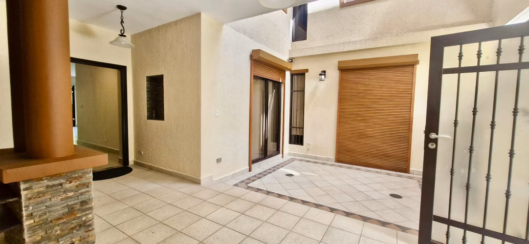 Embassy Club Alquiler de Apartamento con Jardín en Clayton Panamá