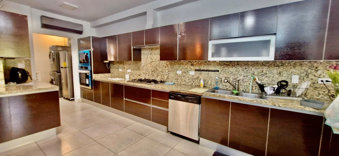 Embassy Club Alquiler de Apartamento con Jardín en Clayton Panamá