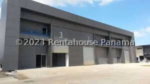Venta de Galera con 460m2 en Juan Diaz 26-7607SR