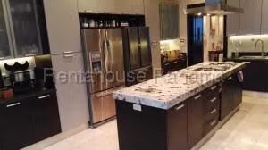 Venta de Apartamento con 464m2 en Costa del Este PH Vitri 26-3596SR
