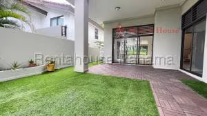 Venta de Casa con 268m2 en Panama Pacifico PH NAtiva SR