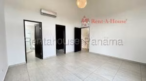Venta de Casa con 268m2 en Panama Pacifico PH NAtiva SR
