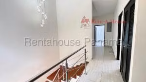 Venta de Casa con 268m2 en Panama Pacifico PH NAtiva SR