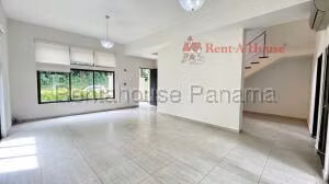 Venta de Casa con 268m2 en Panama Pacifico PH NAtiva SR