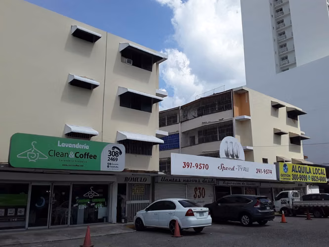 SE ALQUILA LOCAL EN VIA ESPAÑA - EDIFICIO ROMULO