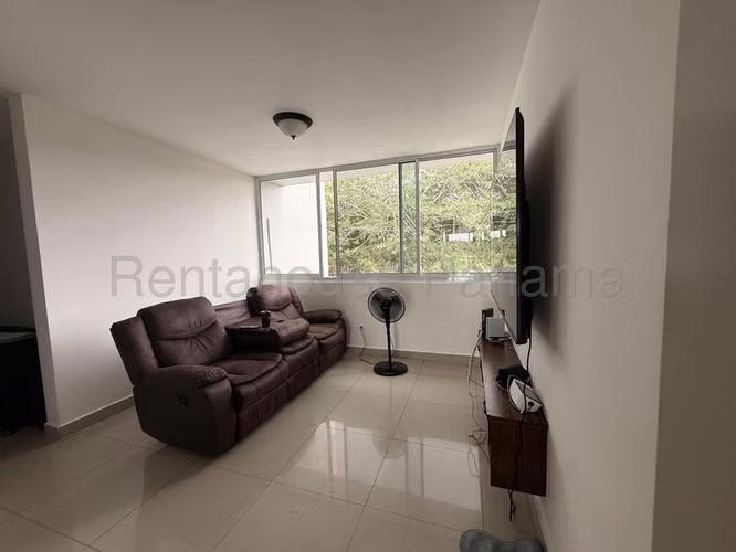 alquilo apartamento en clayton pine hill OF 26-7671