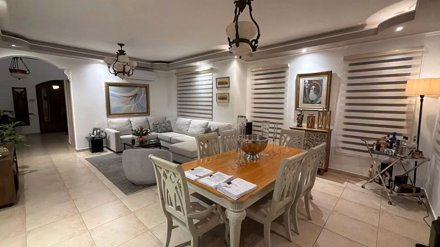 Venta de Casa con Piscina y Amplia Terraza en Clayton Village - Ciudad de Panamá