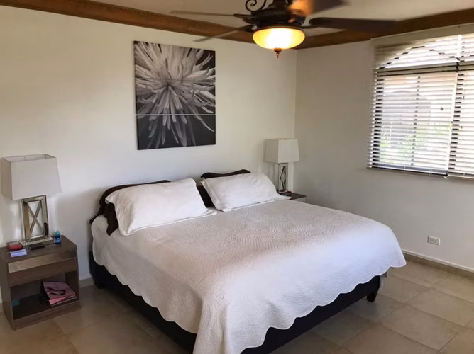 Venta de Casa con Piscina y Amplia Terraza en Clayton Village - Ciudad de Panamá