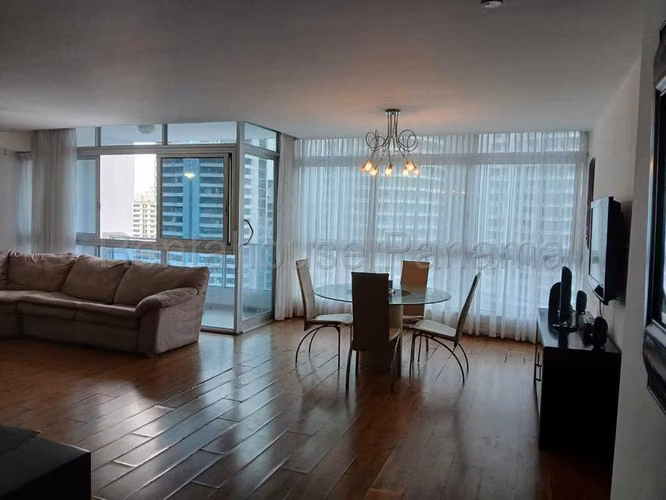 alquilo apartamento amoblado en avenida balboa bayfront OF 26-7406