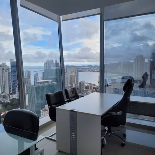 OFICINA PRIVADA VIP FULL AMOBLADA CON VISTA AL MAR Y A LA CIUDAD