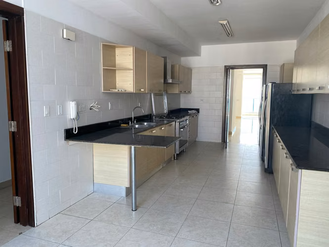 Apartamento con Vista al Mar en Alquiler en Marbella en PH Marabierto - Imagen 3