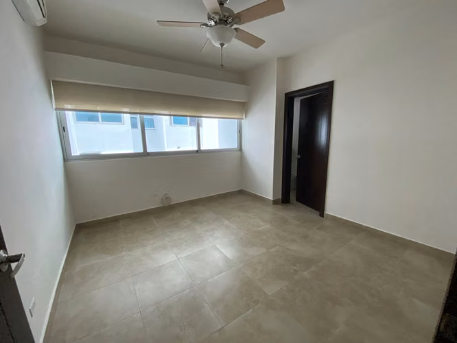 Apartamento con Vista al Mar en Alquiler en Marbella en PH Marabierto - Imagen 10