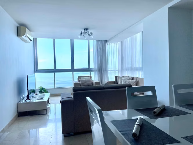 For rent Se alquila apartamento , Avenida Balboa, frente al mar. - Imagen 5