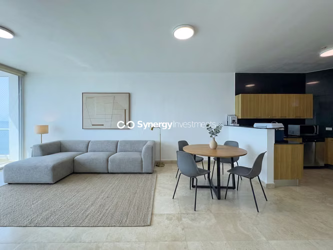 Apartamento en Venta en Avenida Balboa