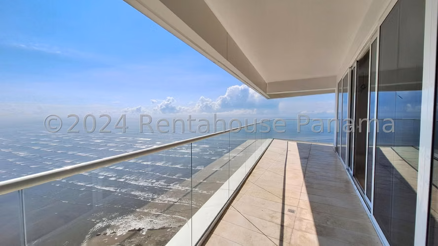 Apartamento en Alquiler en Coco del Mar 24*8901Mfk