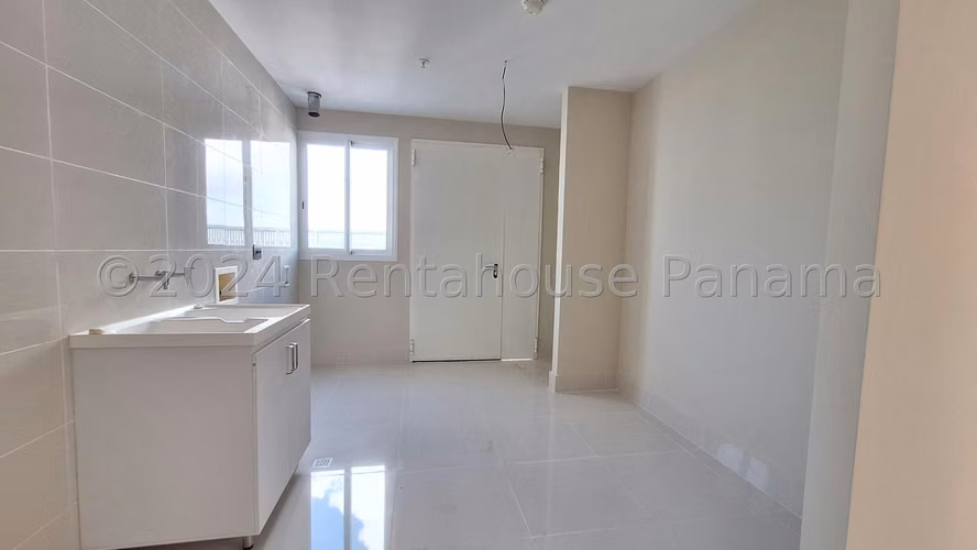 Apartamento en Alquiler en Coco del Mar 24*8901Mfk