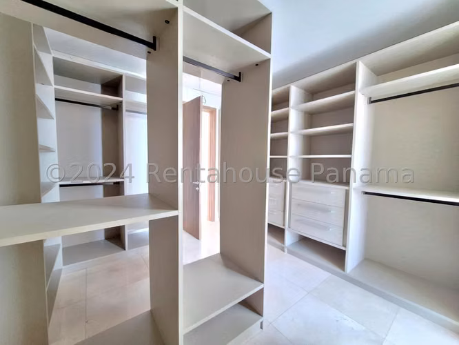 Apartamento en Alquiler en Coco del Mar 24*8901Mfk