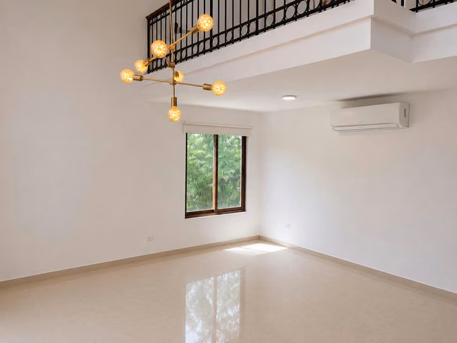 ALQUILER CASA EN CLAYTON 874m2 SENDERO DE CAMINO DE CRUCES TC - Imagen 3