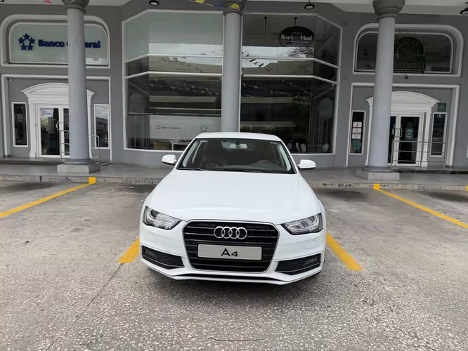 Audi A4 S-Line como Nuevo
